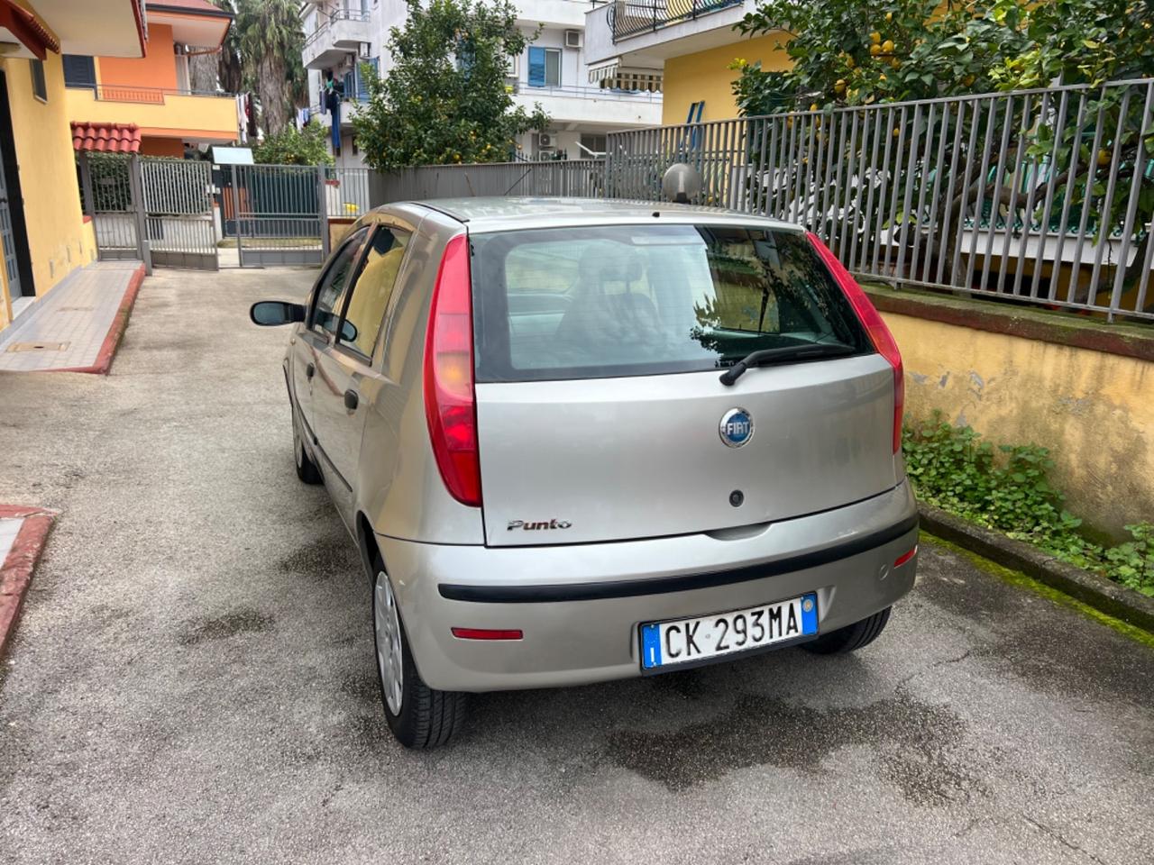 Fiat Punto 1.2i cat 5 porte ELX