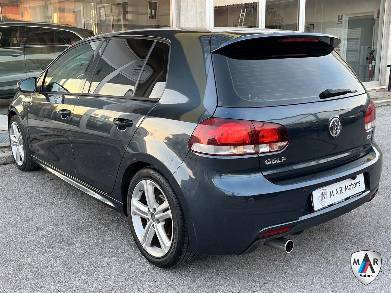 Volkswagen Golf 1.6 TDI DPF DSG 5p. R Line