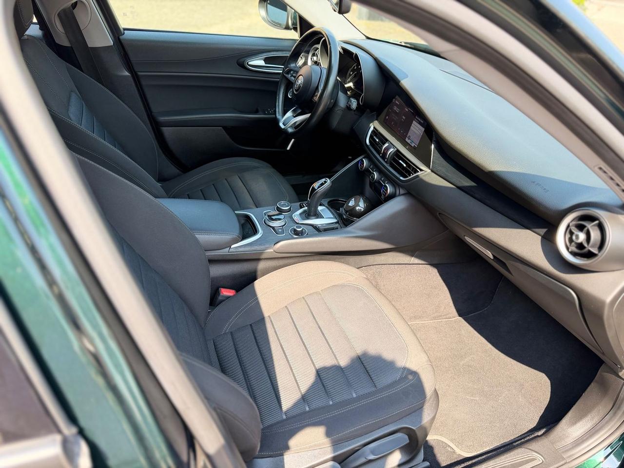 Alfa Romeo Giulia Business 2.2 #10776