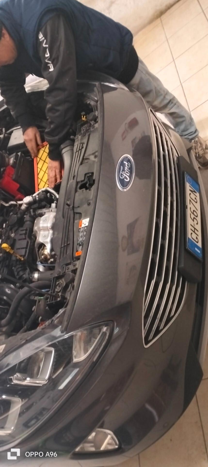 Ford Kuga 1.5 EcoBlue 120 CV aut. 2WD Connect