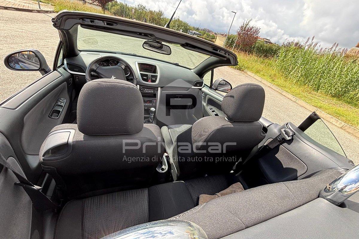 PEUGEOT 207 1.6 8V HDi 112CV CC Allure