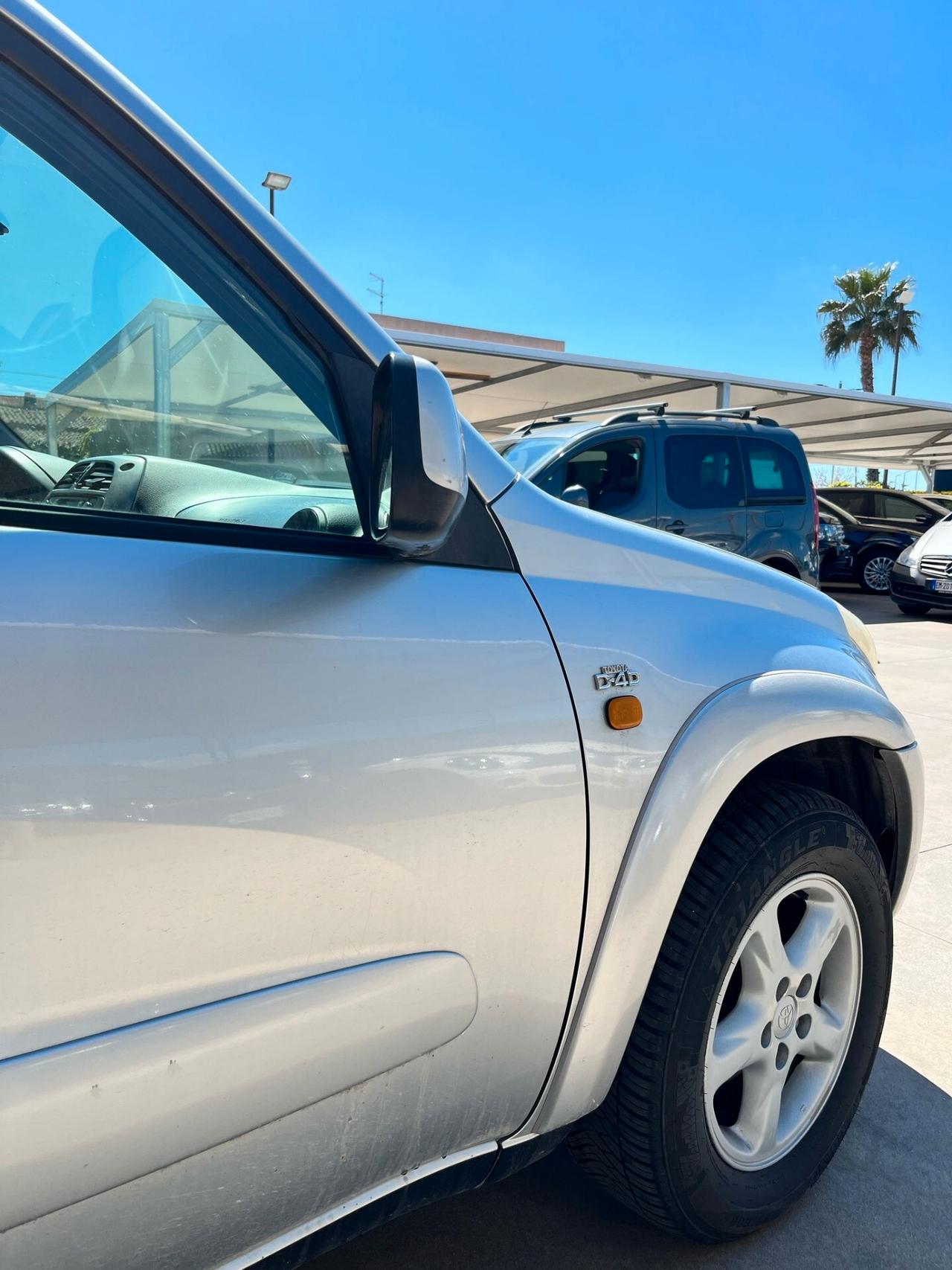 Toyota RAV 4 RAV4 2.0 Tdi D-4D cat 5 porte Sol