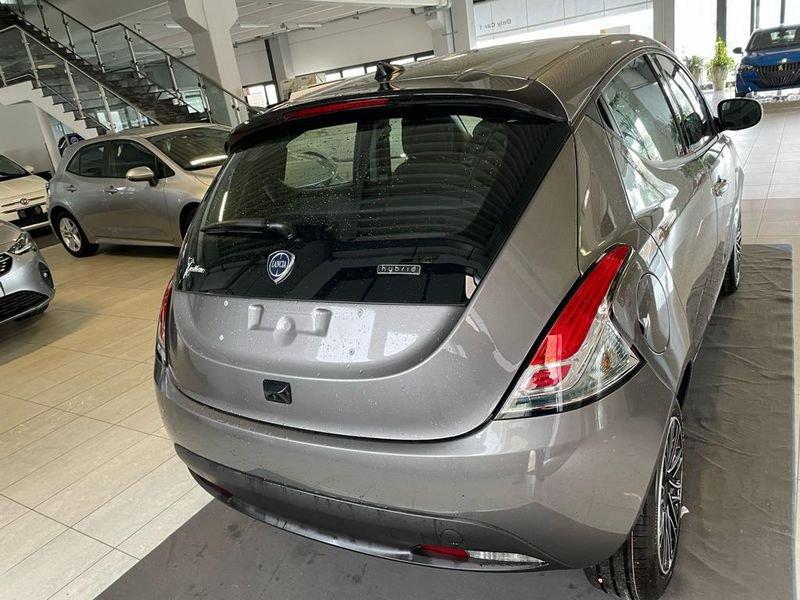 Lancia Ypsilon 1.0 FireFly 5 porte S&S Hybrid Gold