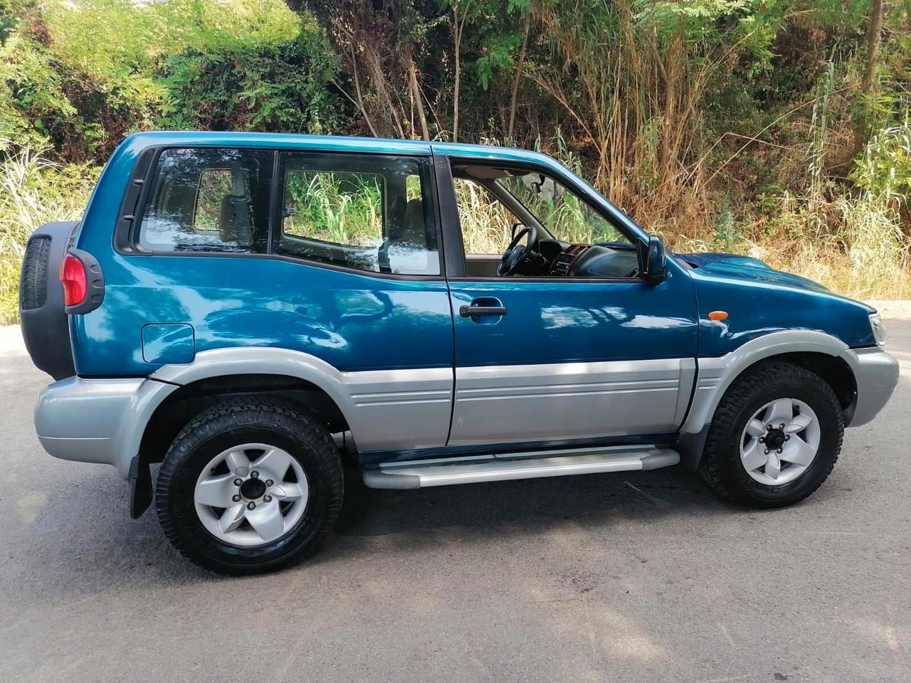 Nissan Terrano II - 3 porte - Gancio Traino