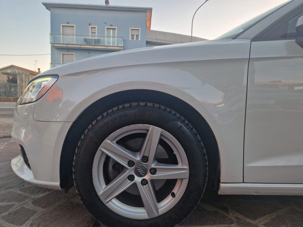 Audi A3 SPB 30 TDI Business