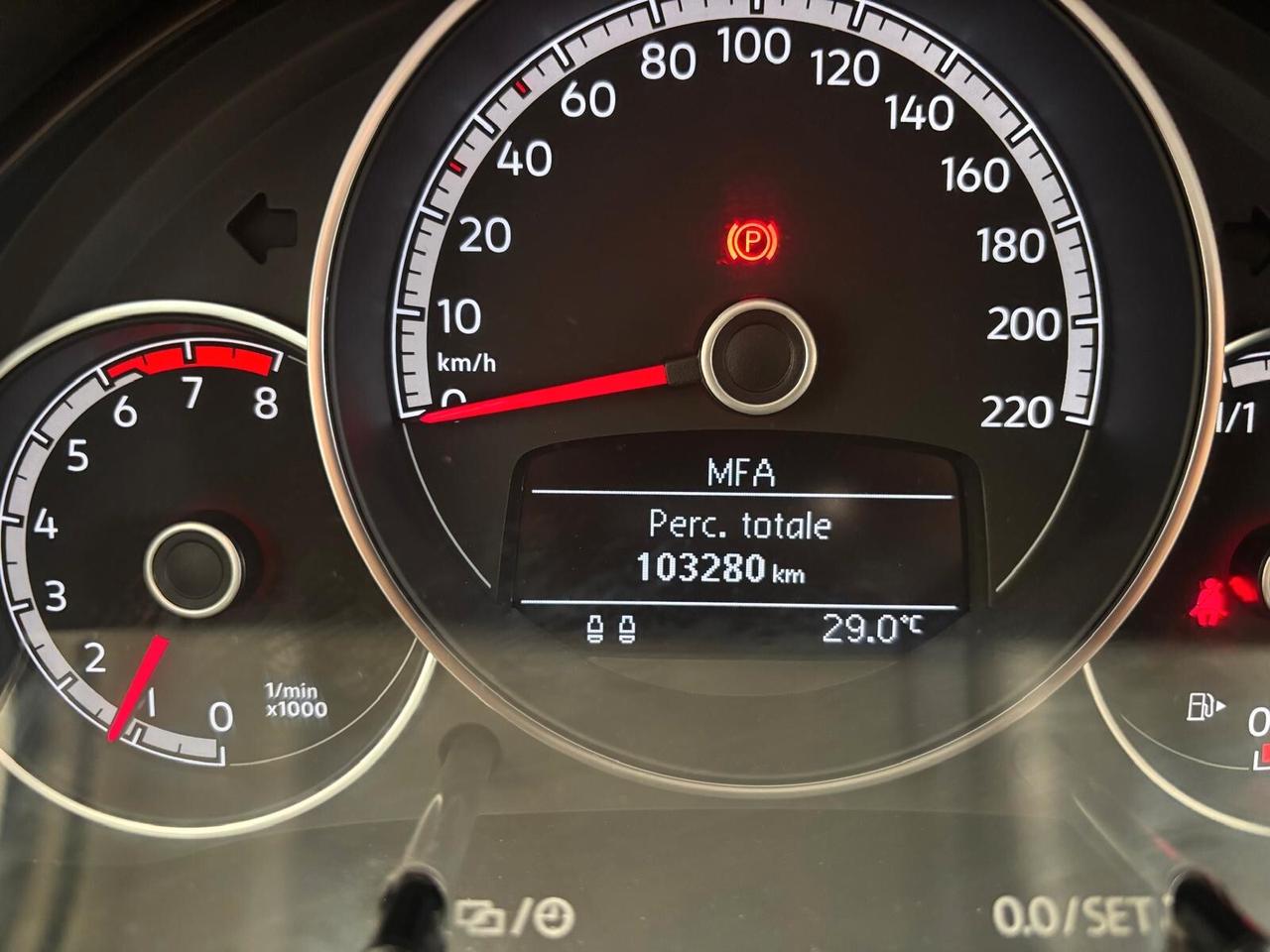 VOLKSWAGEN UP ANNO 2018 BZ 1.0 ADATTA NEOPATENTATI KM 100 MILA