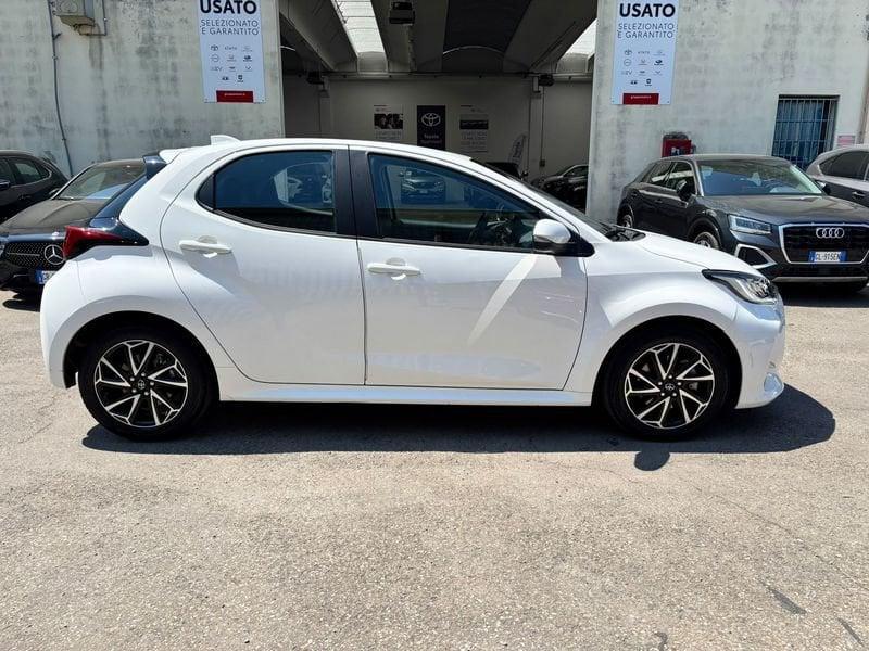 Toyota Yaris Hybrid Trend MY22