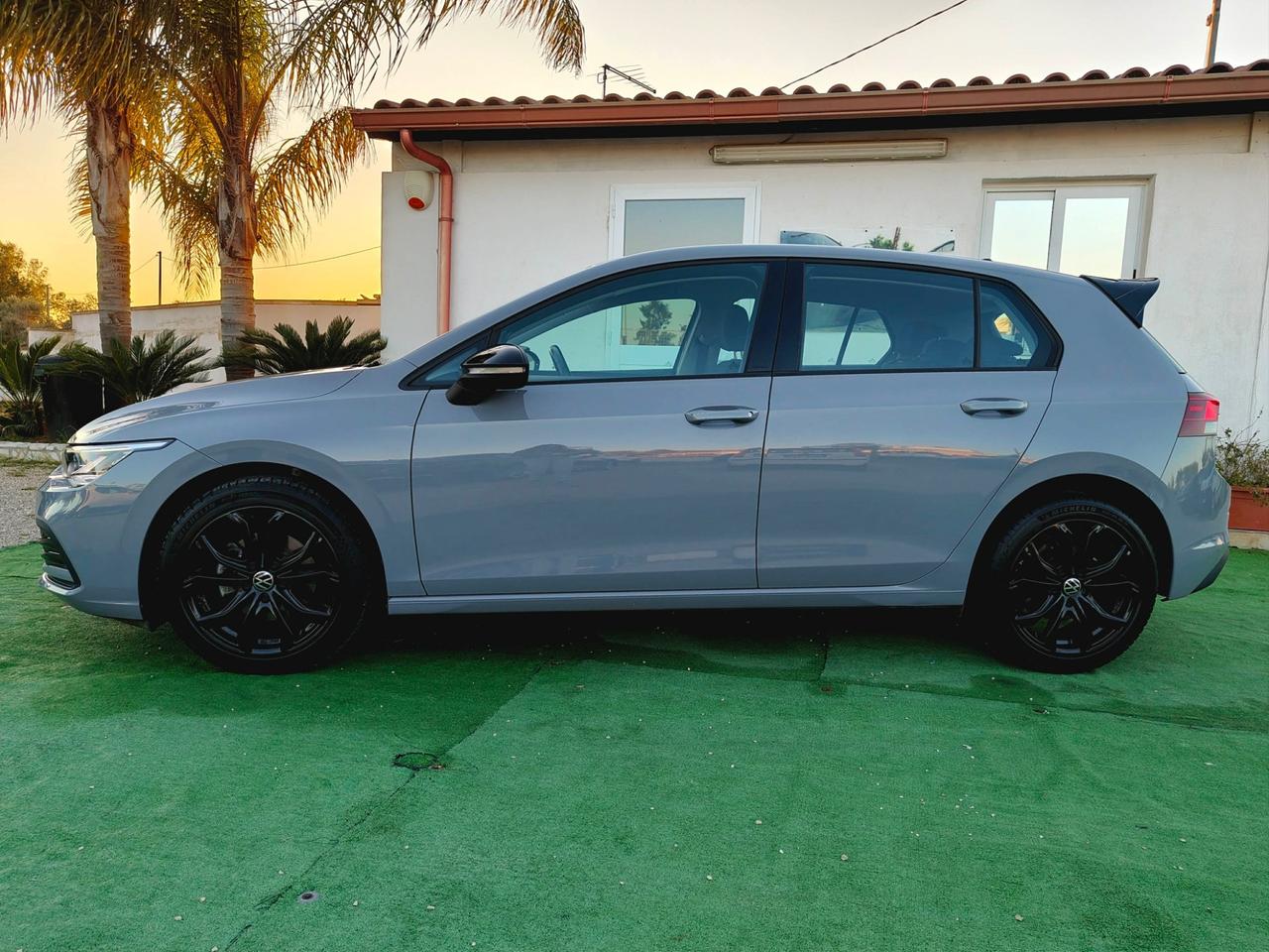 Volkswagen Golf 2.0 TDI DSG SCR Life - 2022