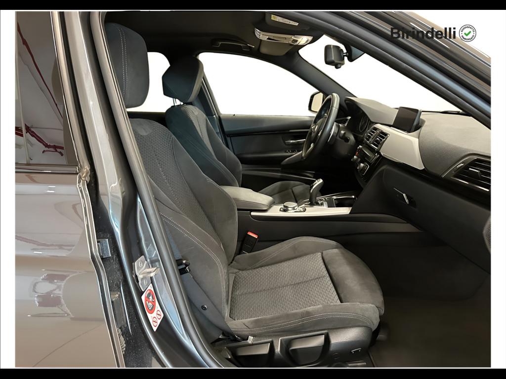 BMW Serie 3 (F30/31) - 320d xDrive Touring Msport