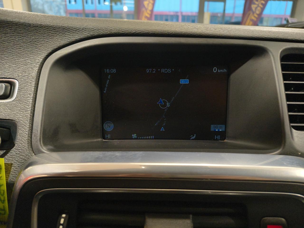 Volvo V60 D2 R-design Momentum 139.000km