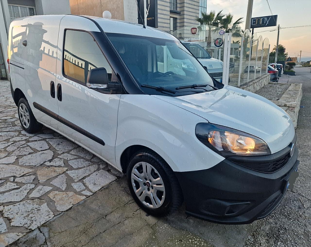 FIAT Doblò 1.6 MJT 105CV Lounge 3POSTI 2022