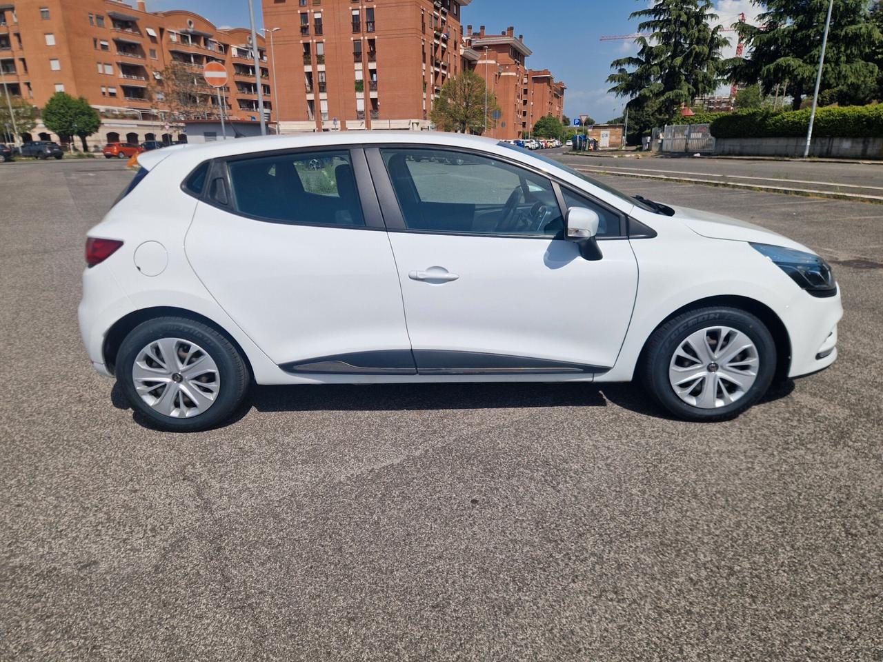 Clio TCe 12V 90 CV GPL 5 porte 67 mila km