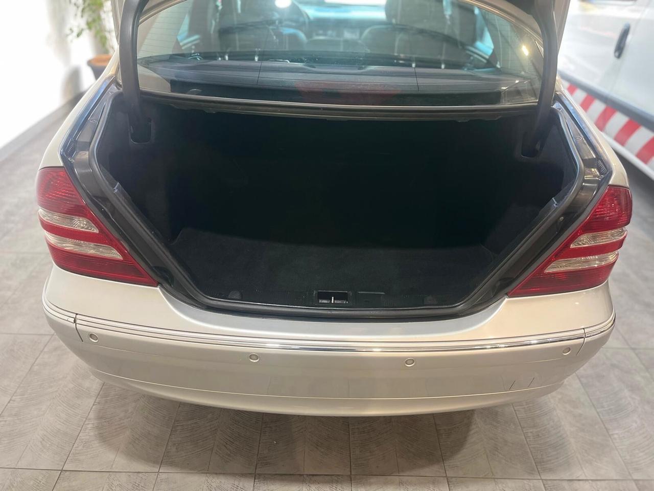 Mercedes-benz C 220 200 CDI cat Avantgarde