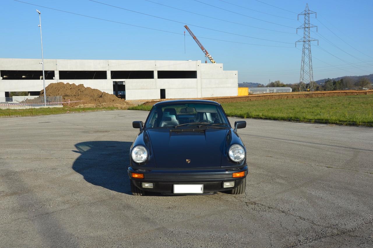 Porsche 911 Carrera 3.2 Coupé Jubiläumsmodell "25 Jahre