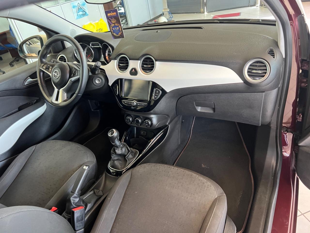 Opel Adam 1.2 70 CV Glam