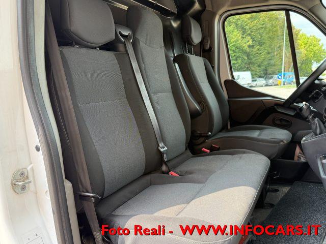 RENAULT Master T35 2.3 dCi 135 CV PASSO LUNGO