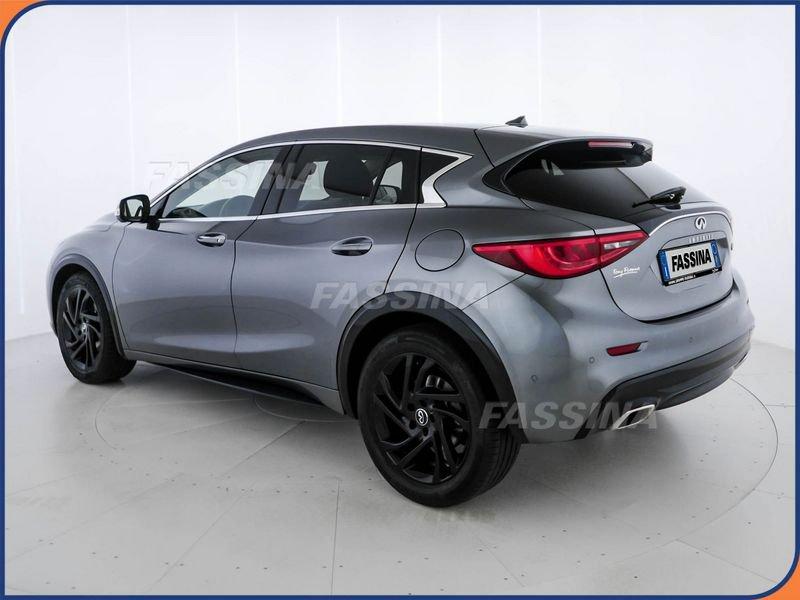 Infiniti Q30 1.5 diesel City Black Edition