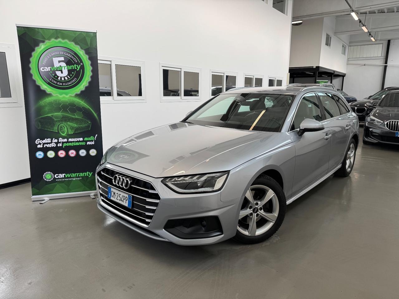 Audi A4 Avant 30 TDI/136 CV S tronic Business Advanced