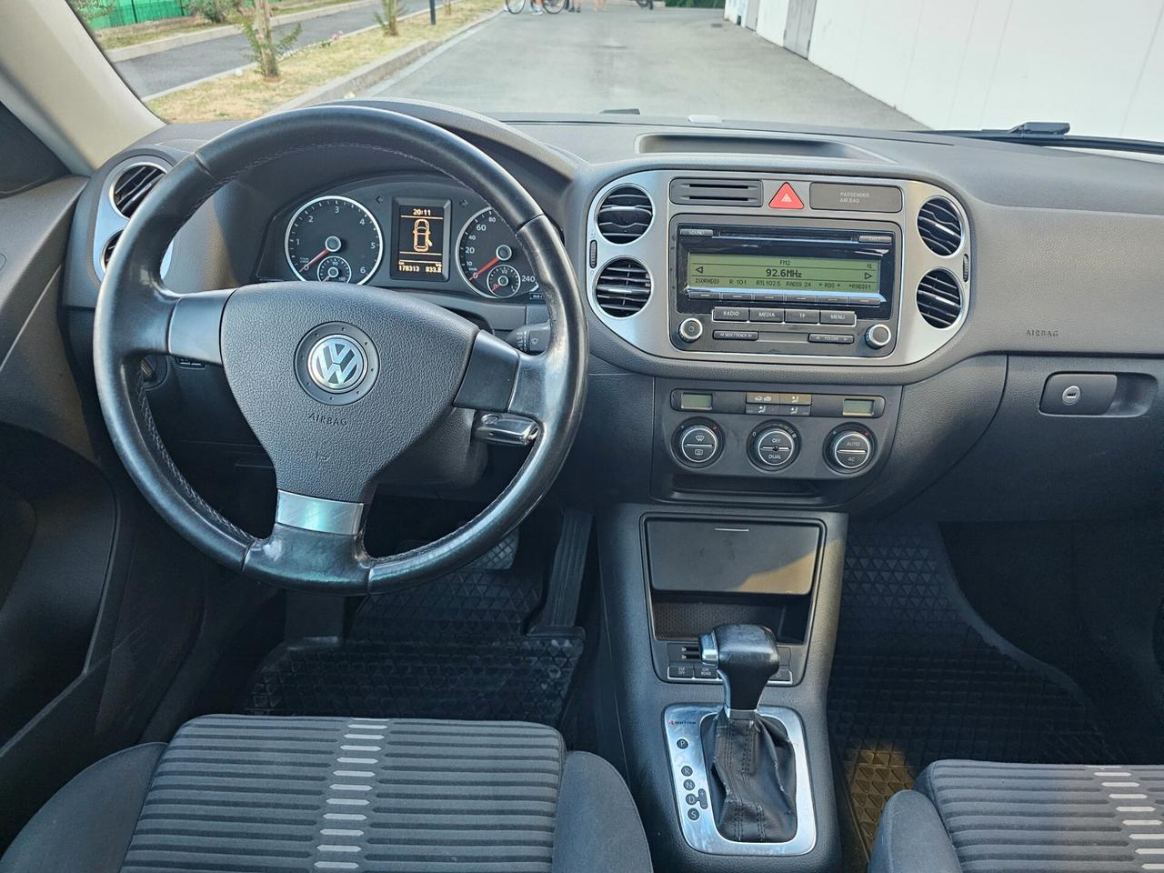 Volkswagen Tiguan 2.0 TDI DPF 4MOTION tiptronic Sport & Style