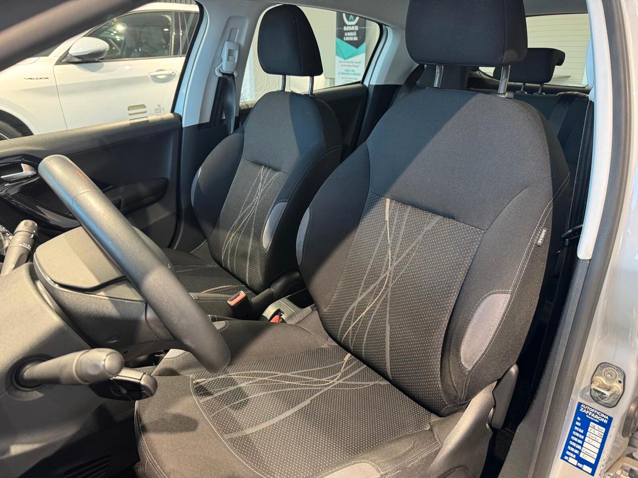 Peugeot 208 1.2 VTi 82 CV 5 porte Active