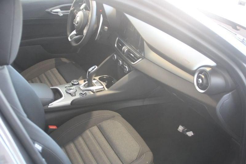 Alfa Romeo Giulia Giulia 2.2 Turbodiesel 160 CV AT8 Sprint