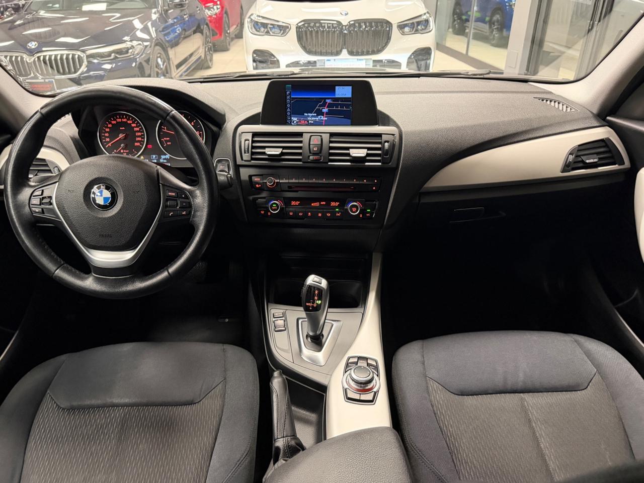 Bmw 118 118d 5p. Urban