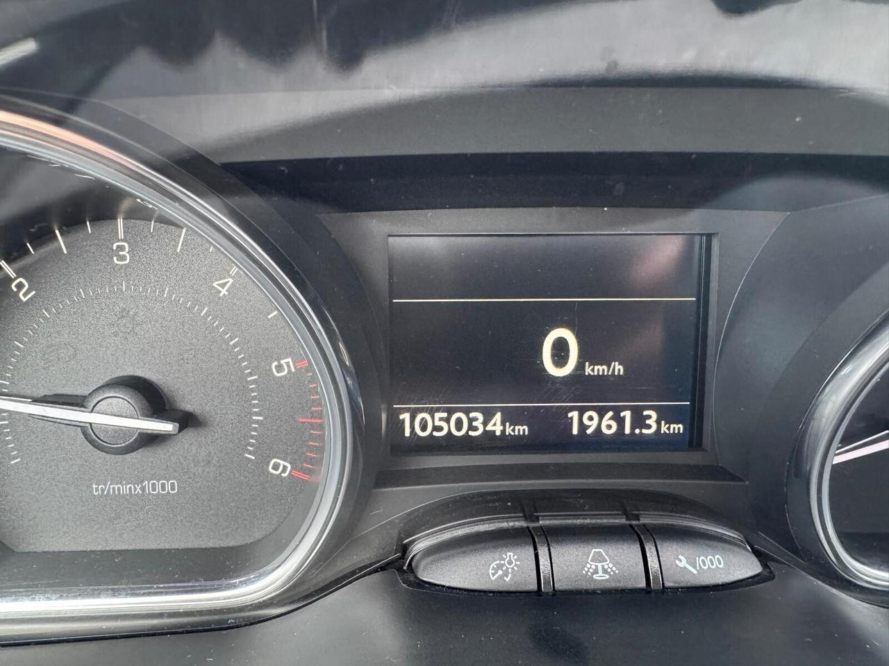 Peugeot 2008 BlueHDi 100 Active