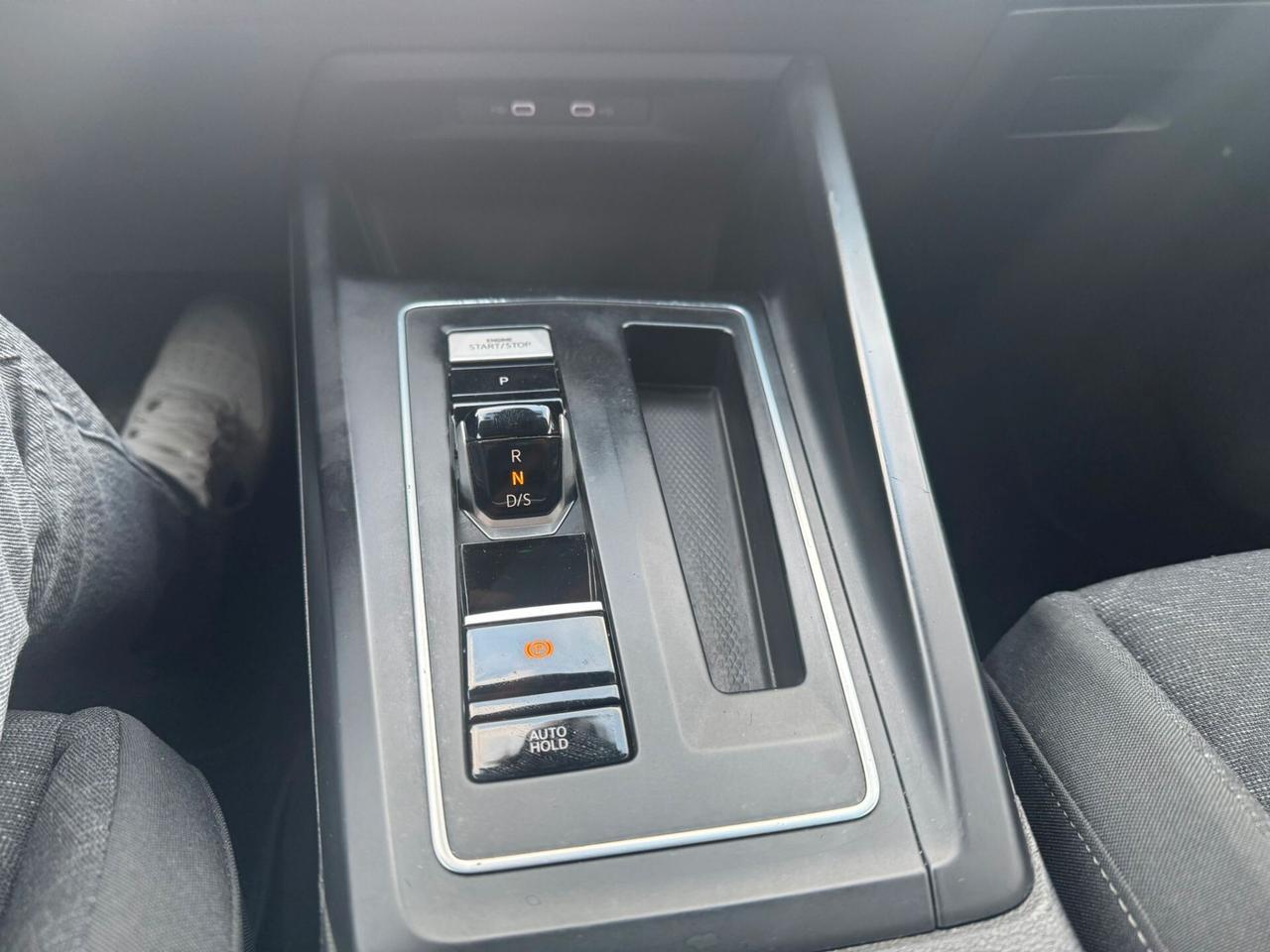 VOLKSWAGEN GOLF VIII 1,5 TGI 130 CV LIFE DSG MY21 5P