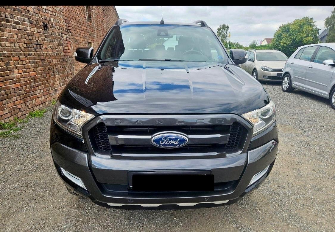 Ford Ranger 3.2 TDCi aut. DC Wildtrak 5 posti * Nero Met