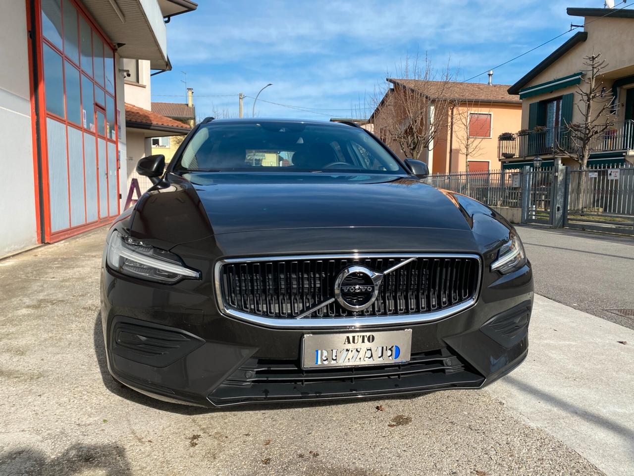 Volvo V60 B3 Geartronic Momentum Business