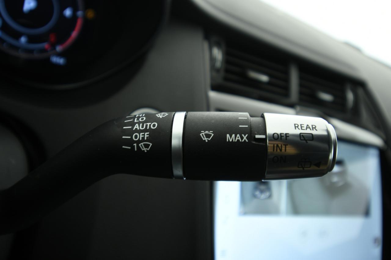 JAGUAR E-Pace 2.0d i4 mhev R-Dynamic SE awd 163cv auto N1+PREZZO+IVA+CAMERA 360