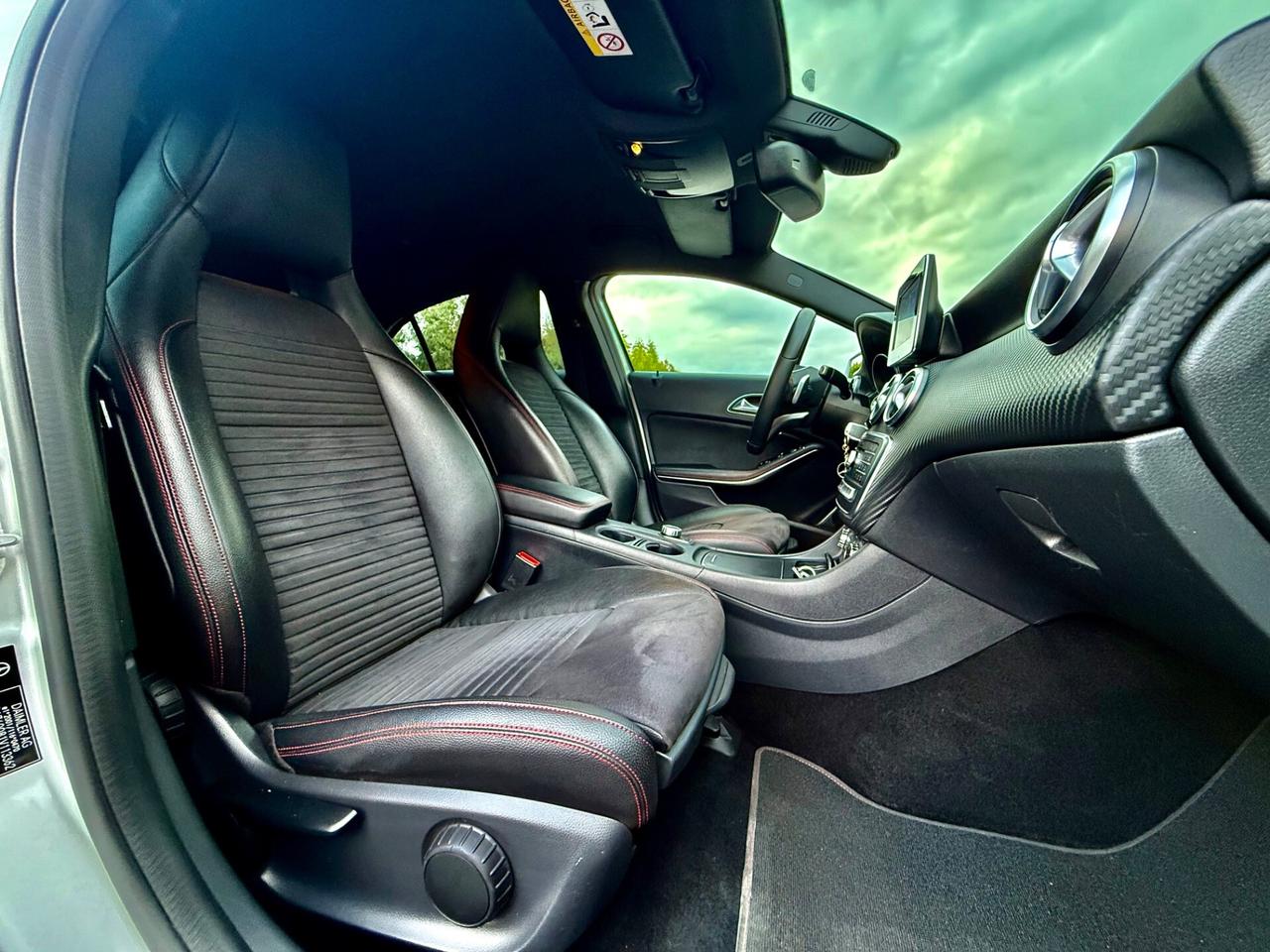 MERCEDES-BENZ A 200 D 136 CV AMG PREMIUM PLUS