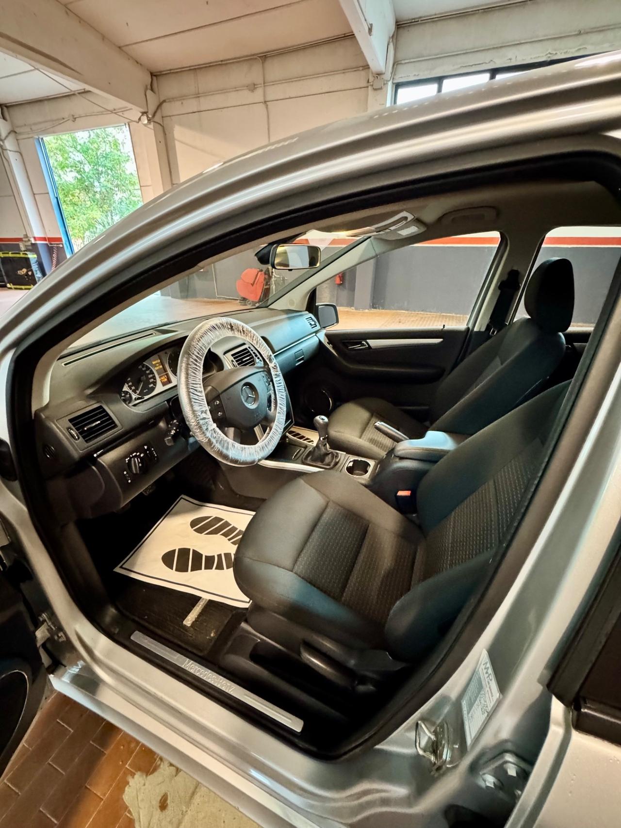 Mercedes-benz B 180 BlueEFFICIENCY Executive