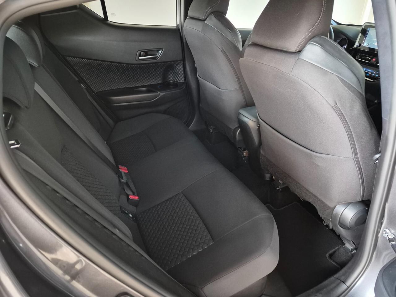 Toyota C-HR 2.0 HYBRID E-CVT KEYLESS CARPLAY LED NAVI C.18