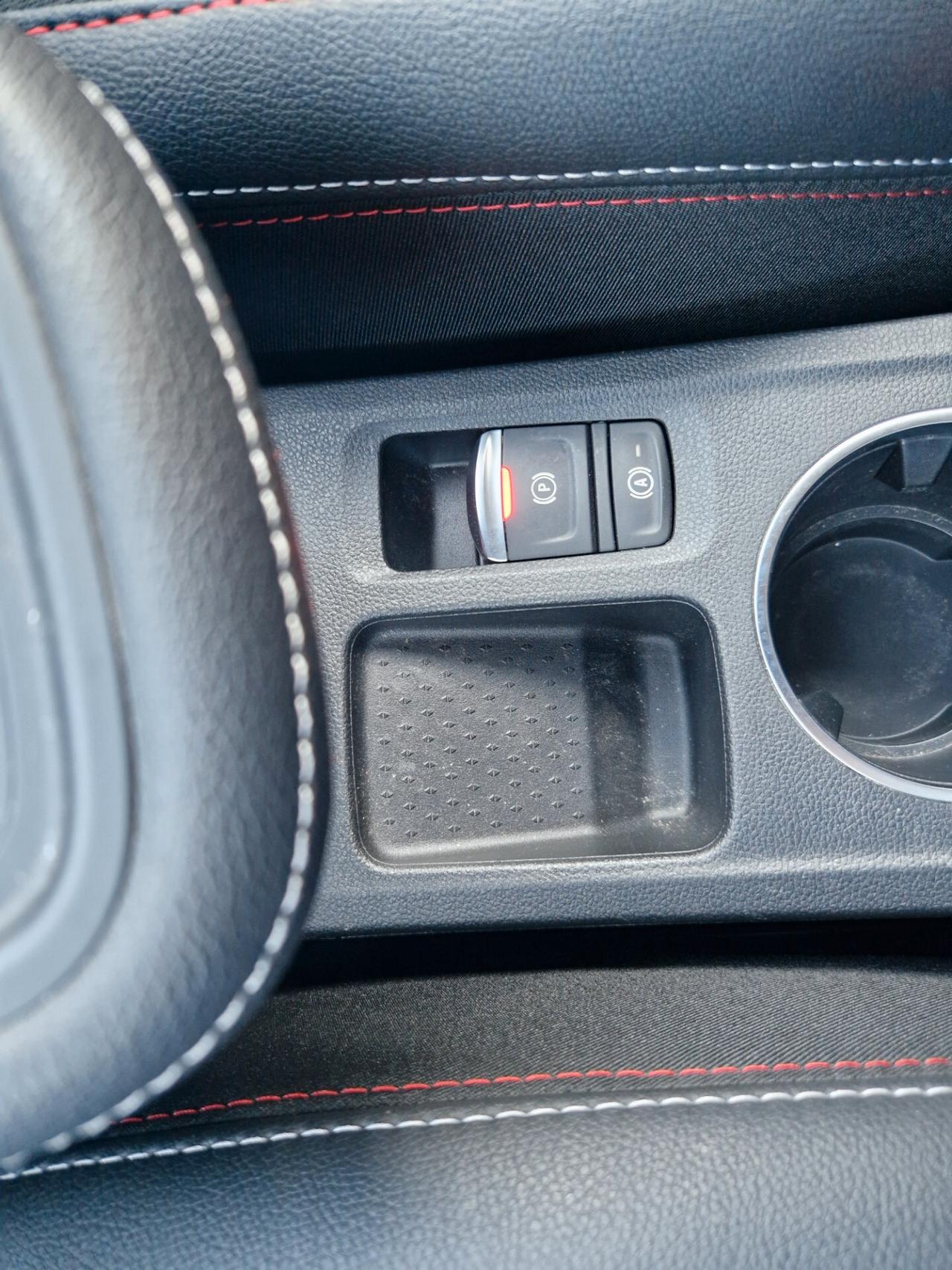 Renault Captur 1.6 145CV "45.300 km" RS-line, Bicolore, Carplay, Sensori