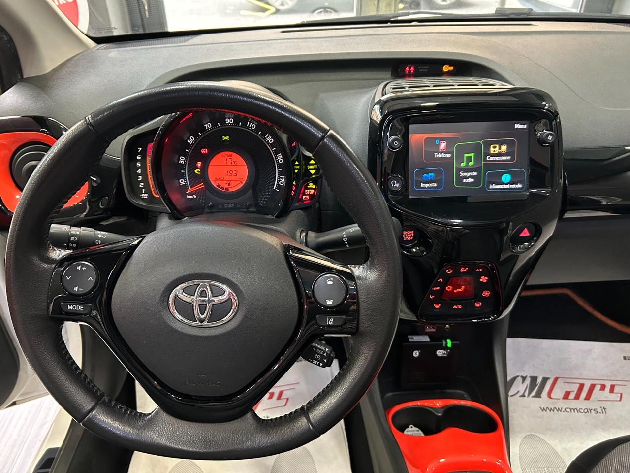 Toyota Aygo Cabrio 1.0 72cv 5p Orange FULL