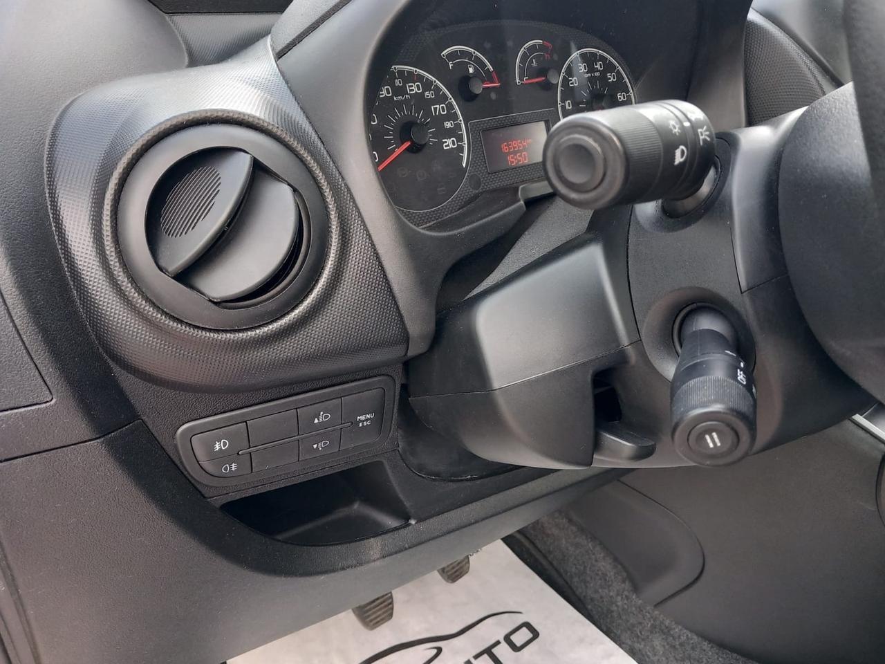 Peugeot Bipper Tepee 1.3 HDi 75 FAP Stop&Start Outdoor