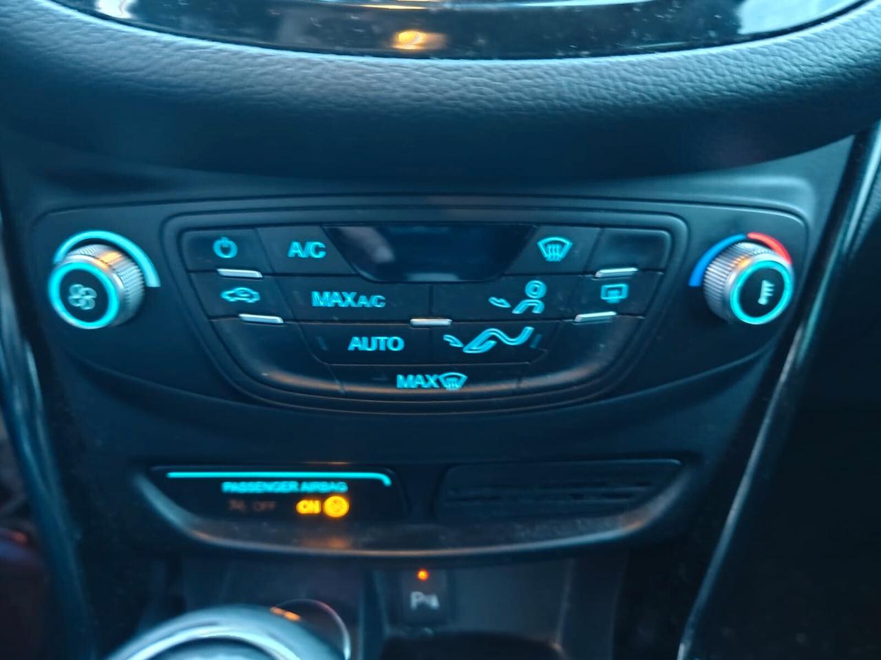 Ford B-Max 1.5 TDCi 75 CV Business Titanium