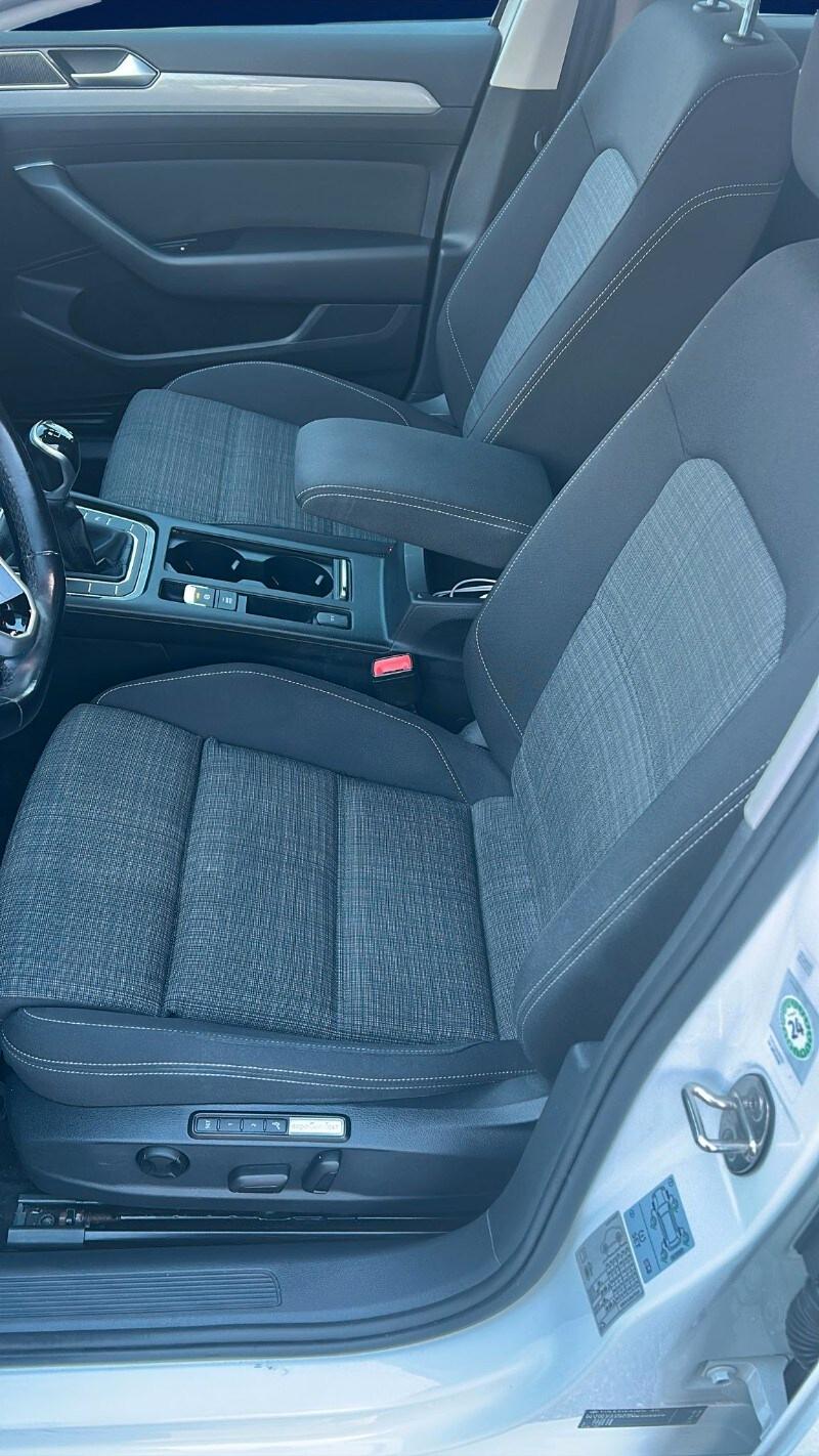 VOLKSWAGEN Passat 8ª serie Passat Variant 2.0 ...