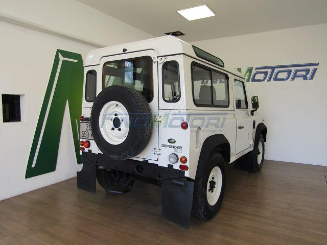 LAND ROVER Defender 90 2.5 Td5 6 POSTI