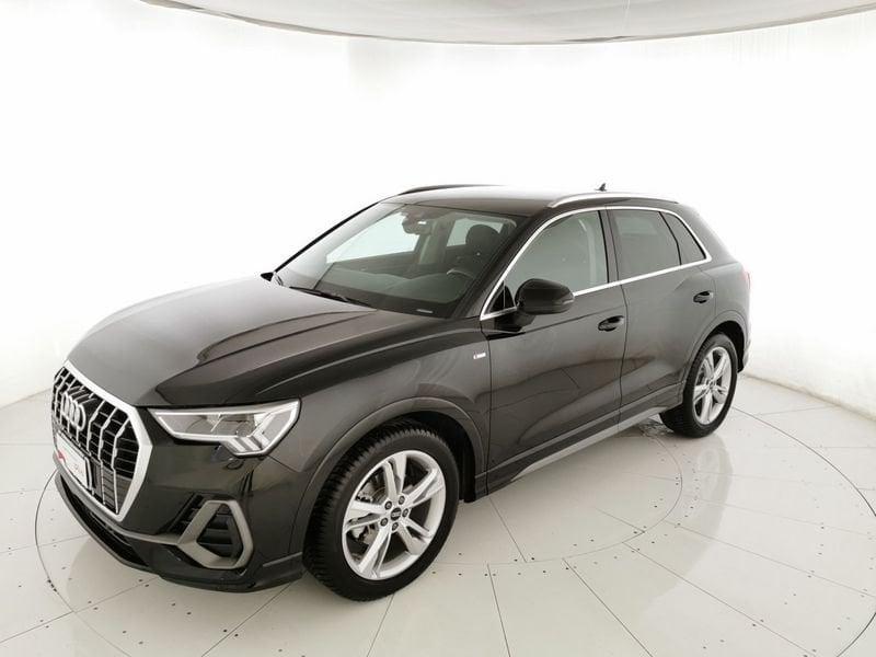 Audi Q3 35 2.0 tdi S line edition s-tronic