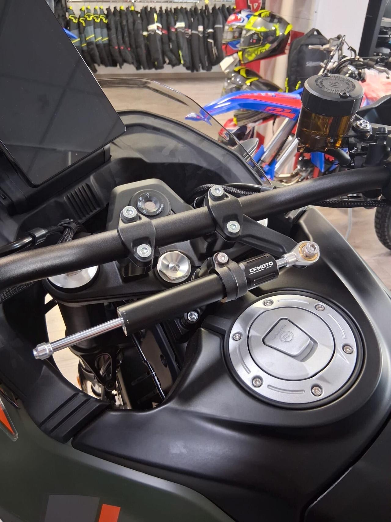 CFMOTO MT-X 1000
