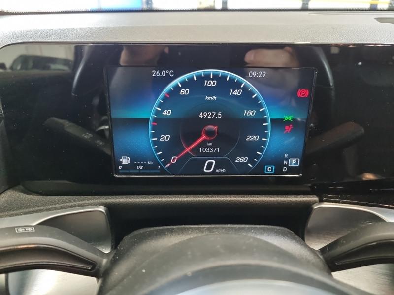 MERCEDES-BENZ GLB 200 Automatic Premium