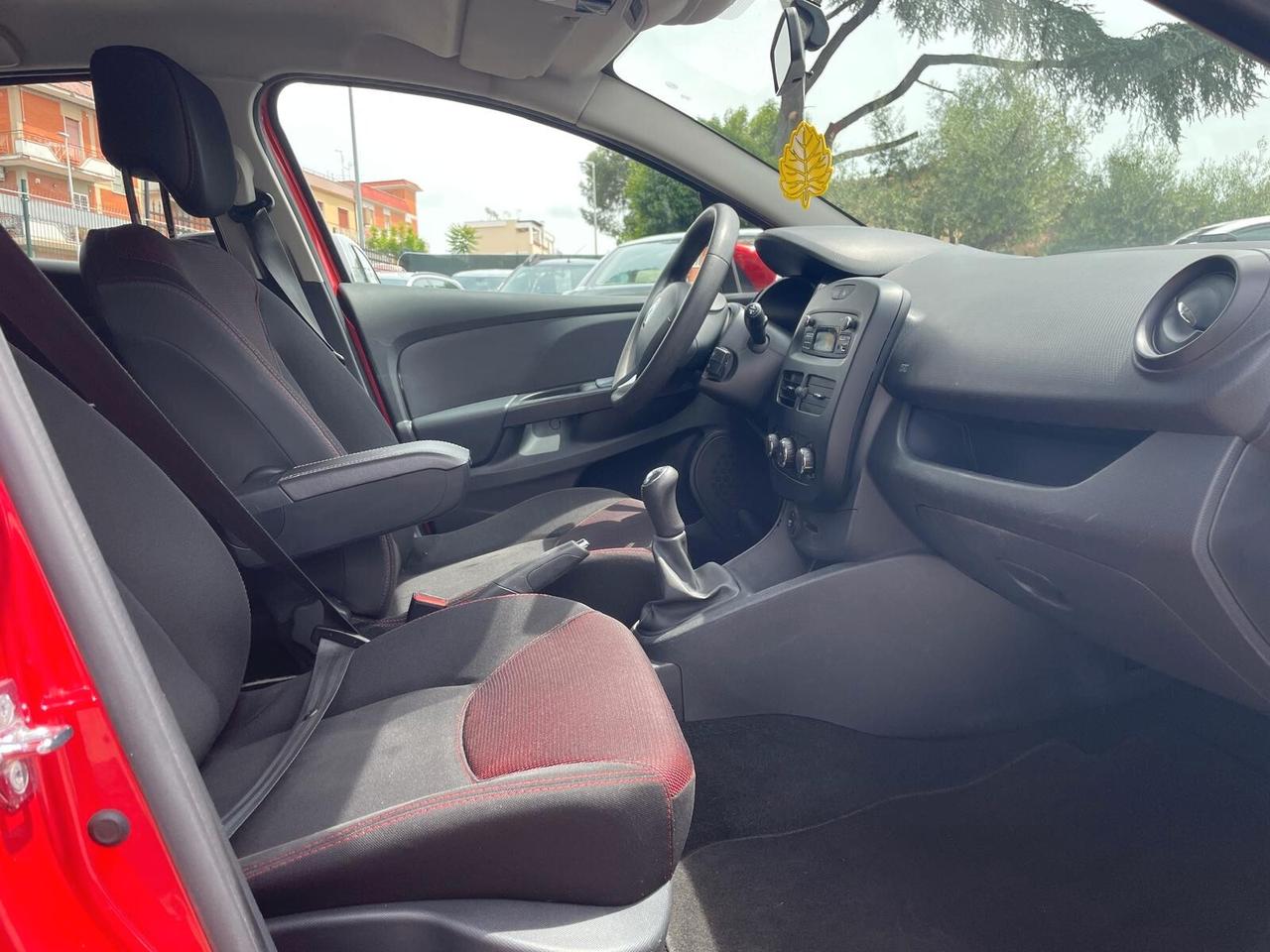 Renault Clio 1.2 75CV GPL 5 porte Costume National