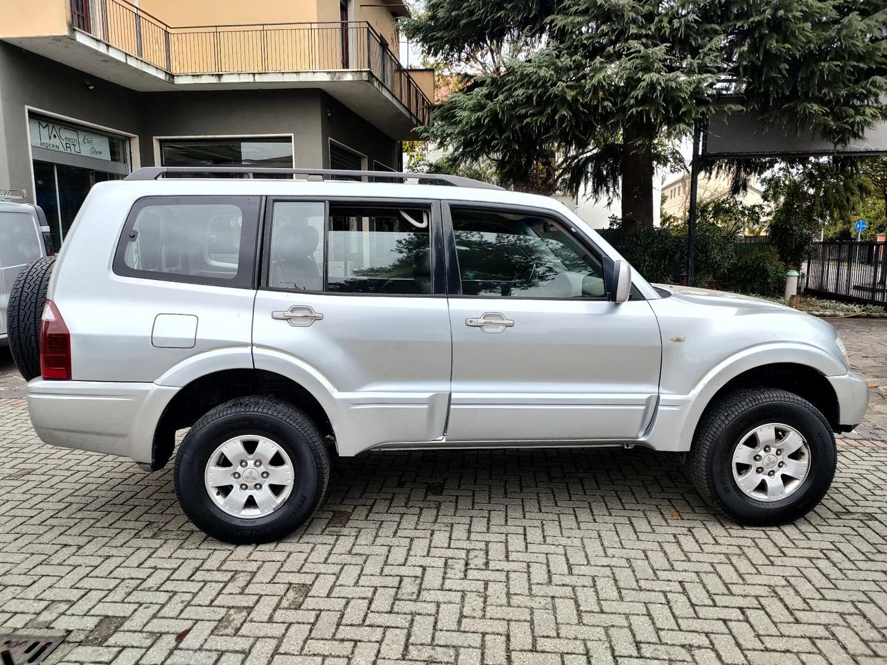 Mitsubishi Pajero 3.2 16V DI-D 7P+GANCIO
