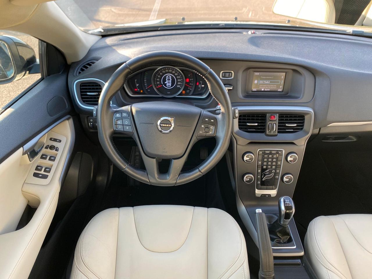 Volvo V40 D2 Plus