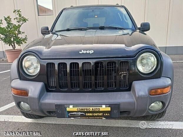 Jeep Cherokee 2.8 automatica