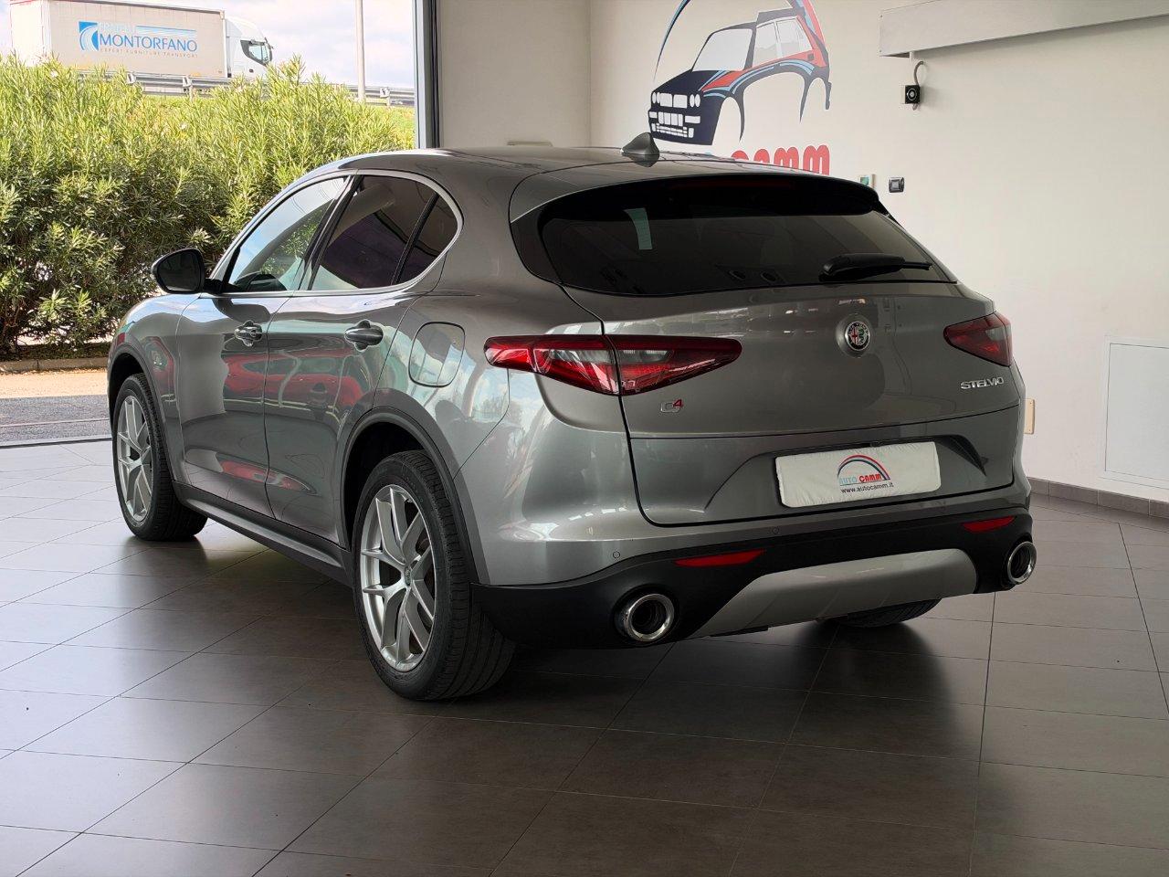 Alfa Romeo Stelvio 2.0 t 200cv AT8 Q4 SUPER