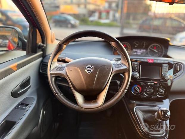 LANCIA Ypsilon 1.2 69 CV 5 porte GPL Ecochic Gol