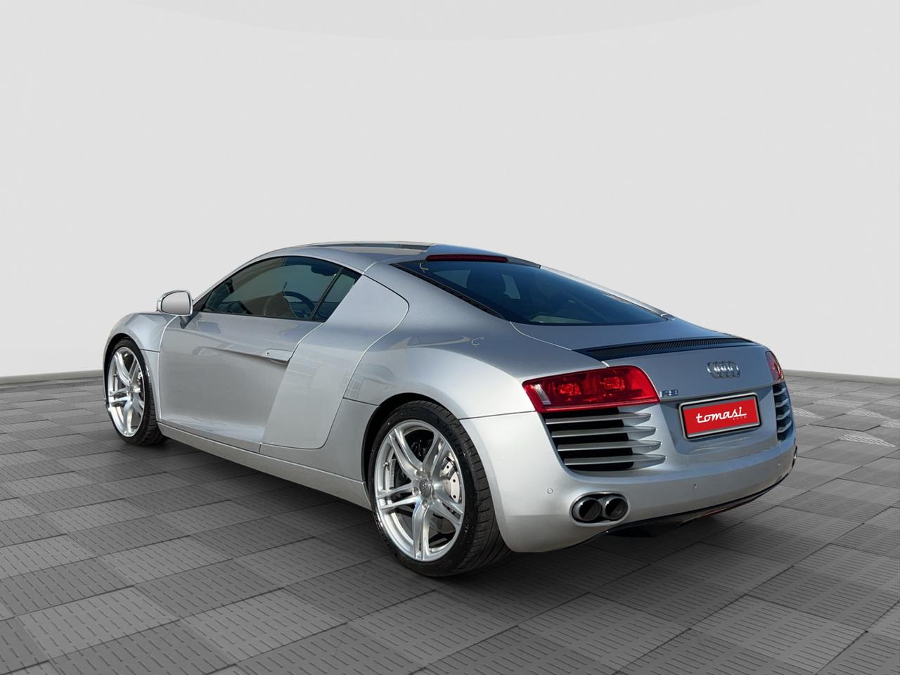 AUDI R8 4.2 V8 FSI quattro R tronic